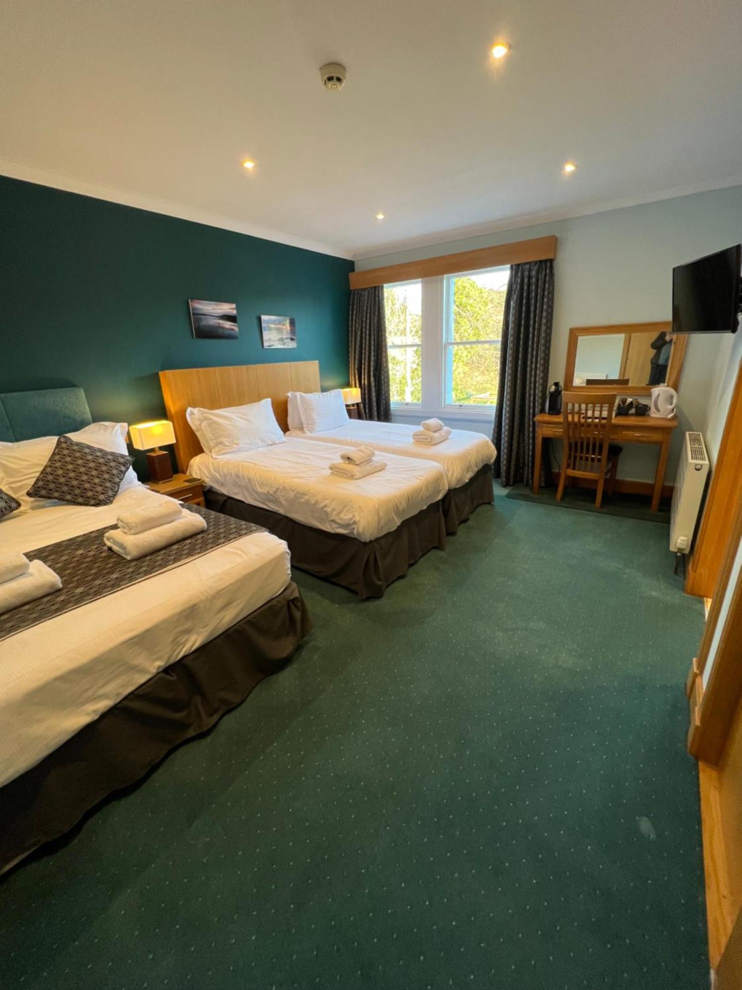 The Ship Inn - Winner Best Hotel Experience 2024 Visit Scotland Gatehouse of Fleet Esterno foto