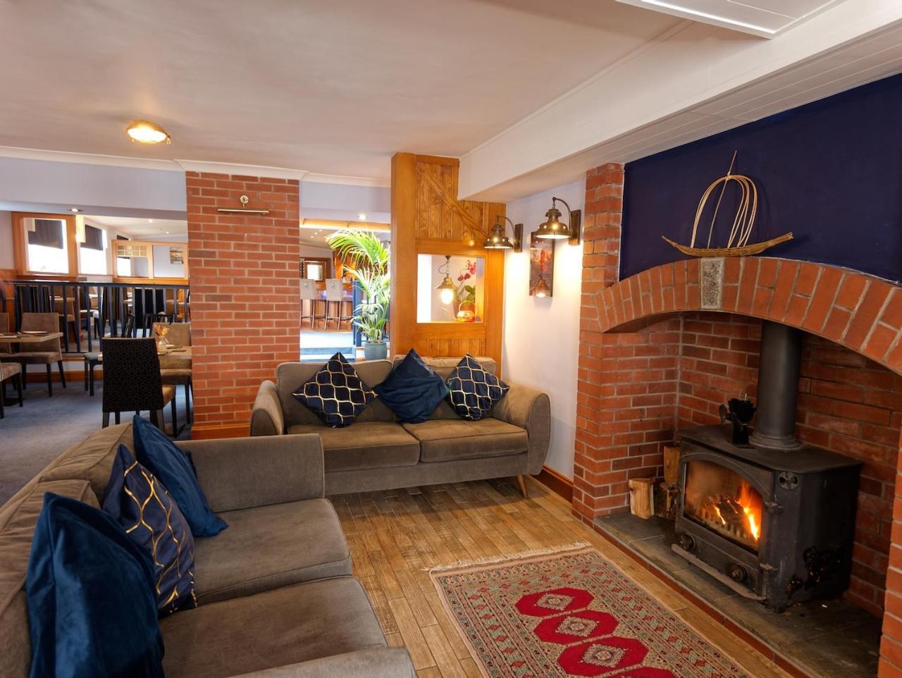 The Ship Inn - Winner Best Hotel Experience 2024 Visit Scotland Gatehouse of Fleet Esterno foto