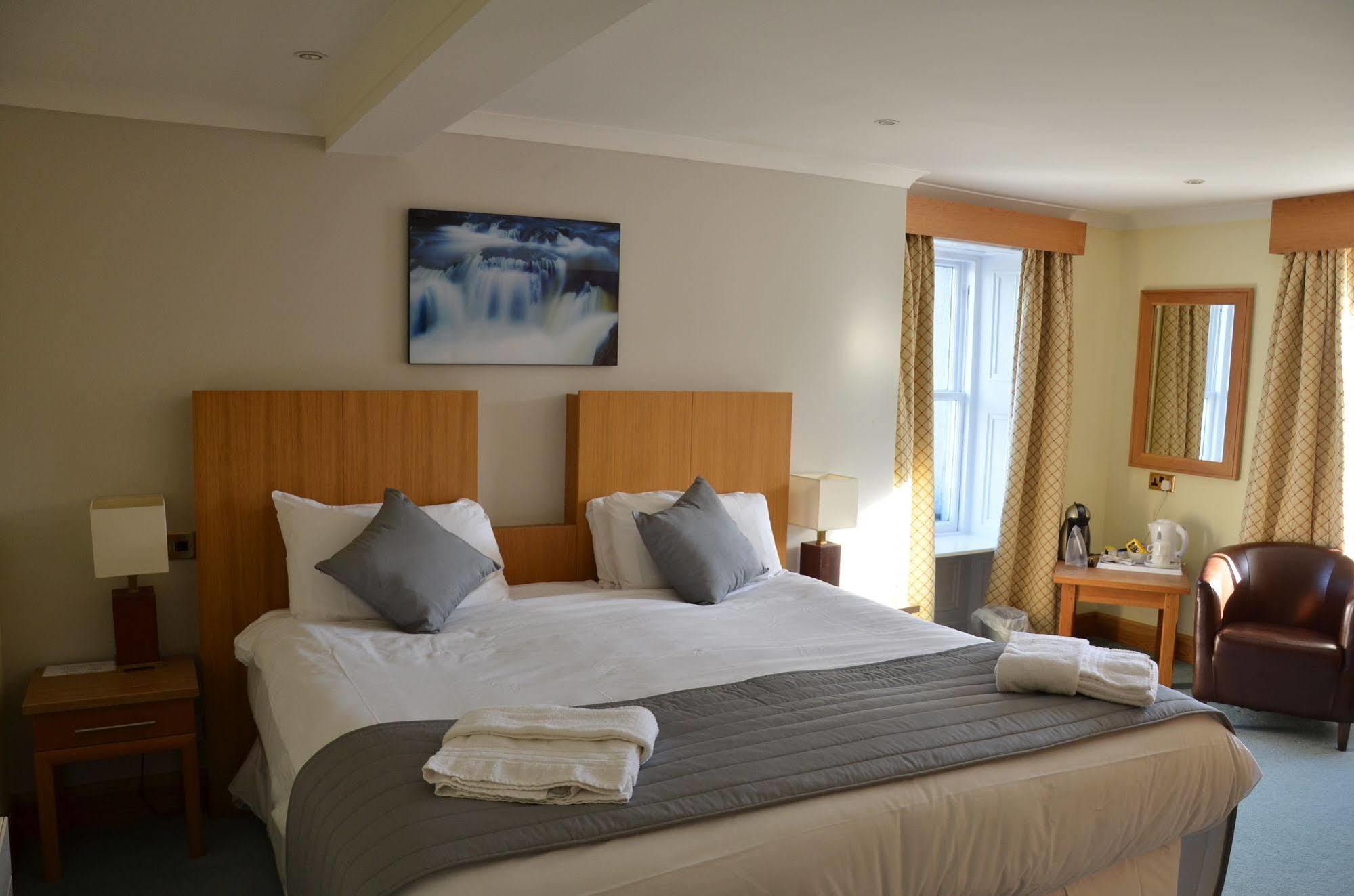 The Ship Inn - Winner Best Hotel Experience 2024 Visit Scotland Gatehouse of Fleet Esterno foto