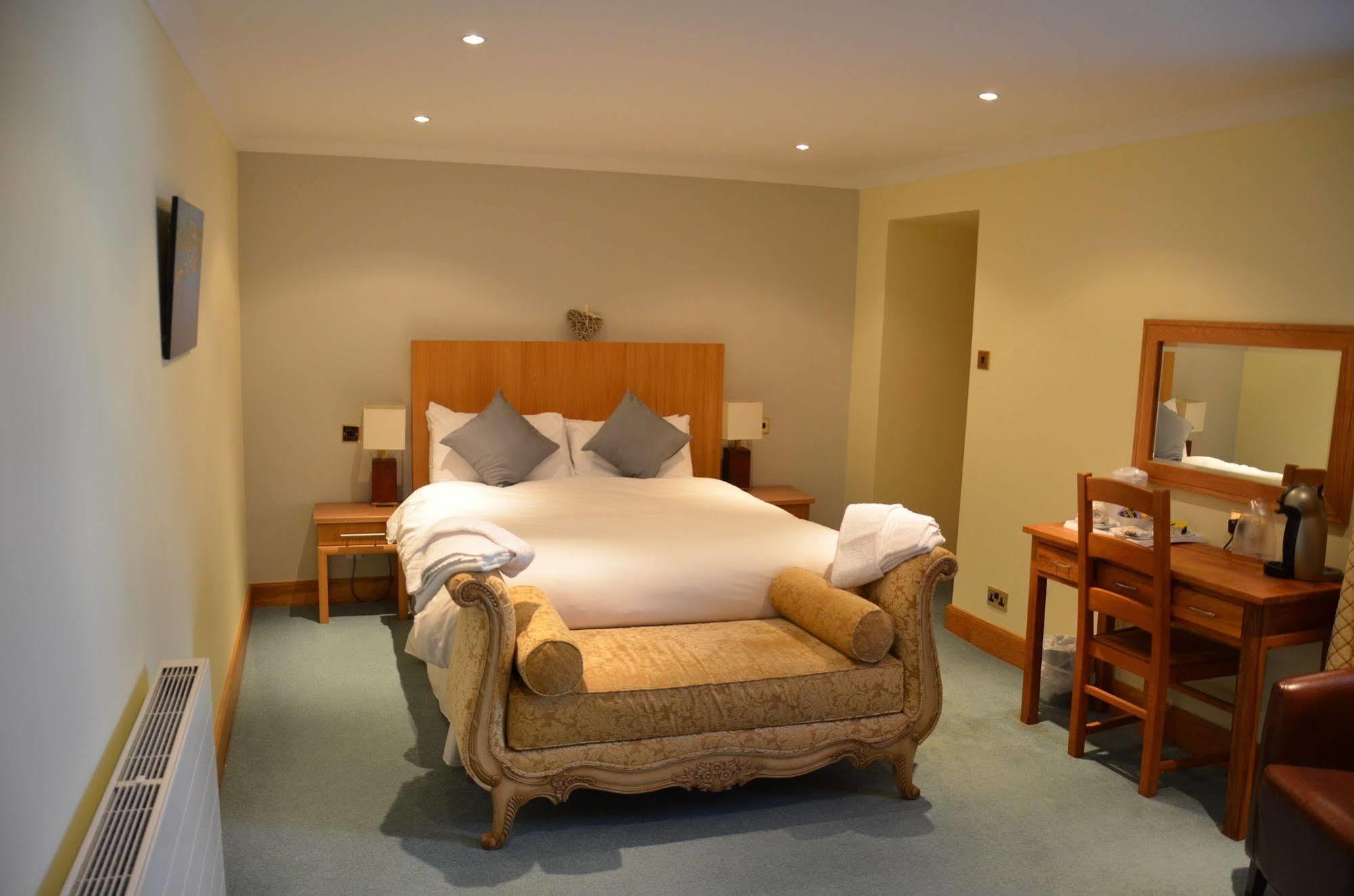 The Ship Inn - Winner Best Hotel Experience 2024 Visit Scotland Gatehouse of Fleet Esterno foto